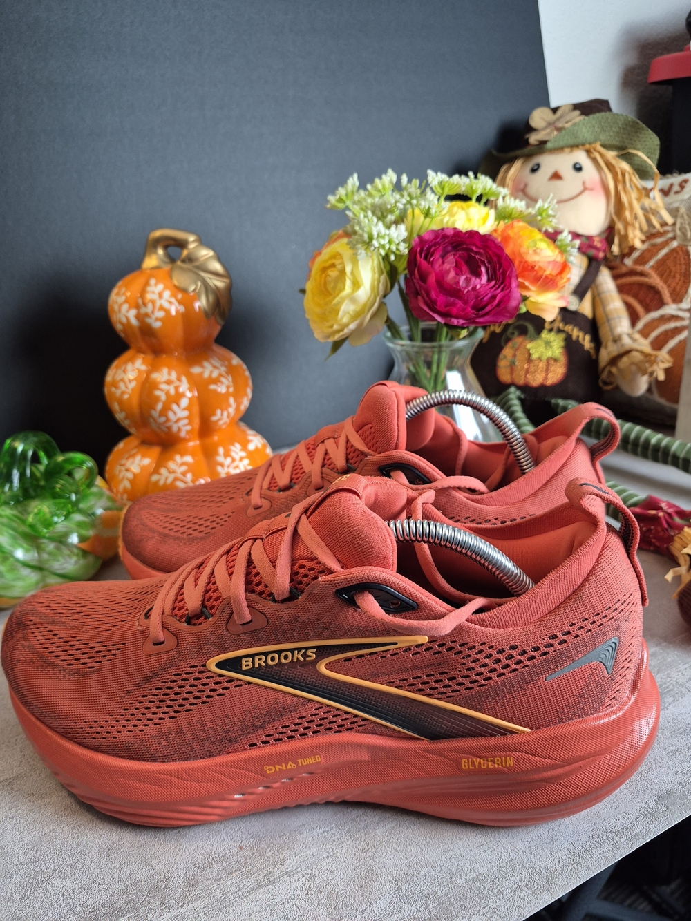 Brooks Mens Glycerin 22! Orange/Gold Glycerin Running Shoes.Size 9.5